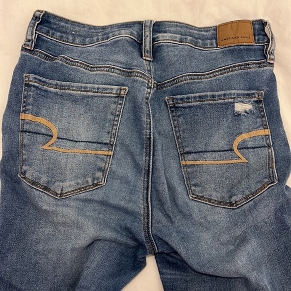 American Eagle Next Level Stretch Distressed Jeans - Size 6 Short - Picture 9 of 10